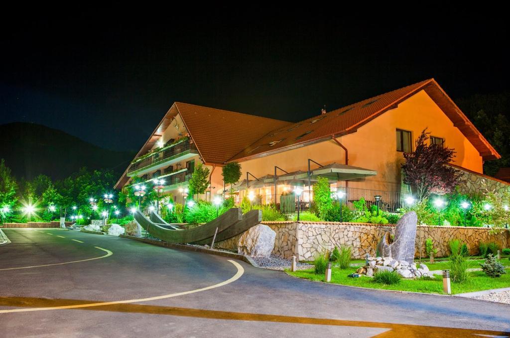 Hotel Belvedere Sovata Exterior photo